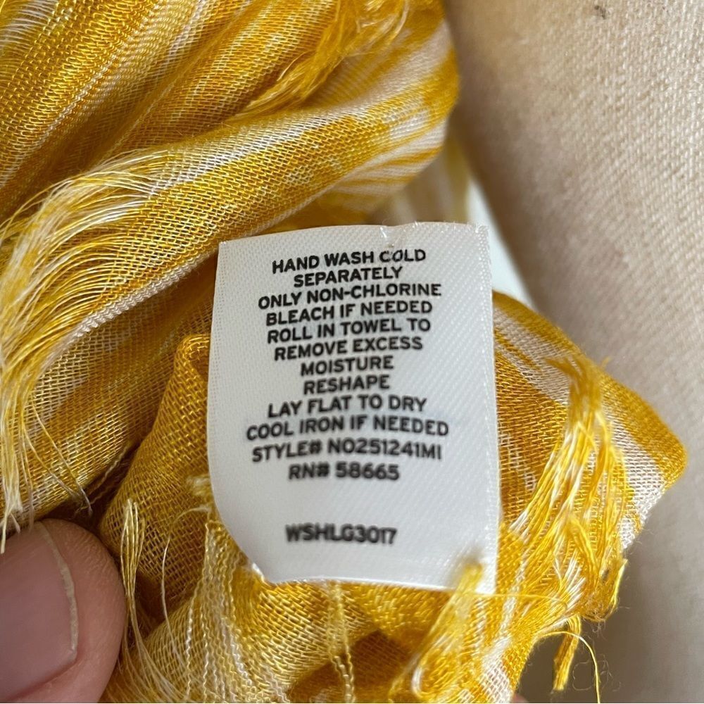 Halogen Rayon Scarf EUC - Picture 6 of 6